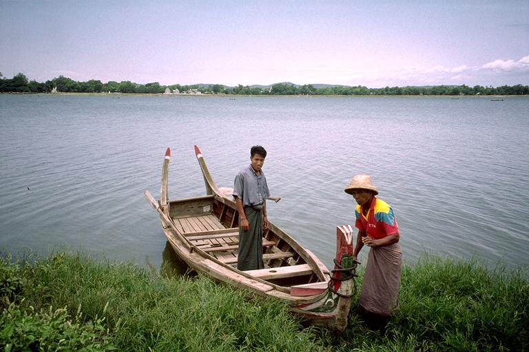 sampan burma