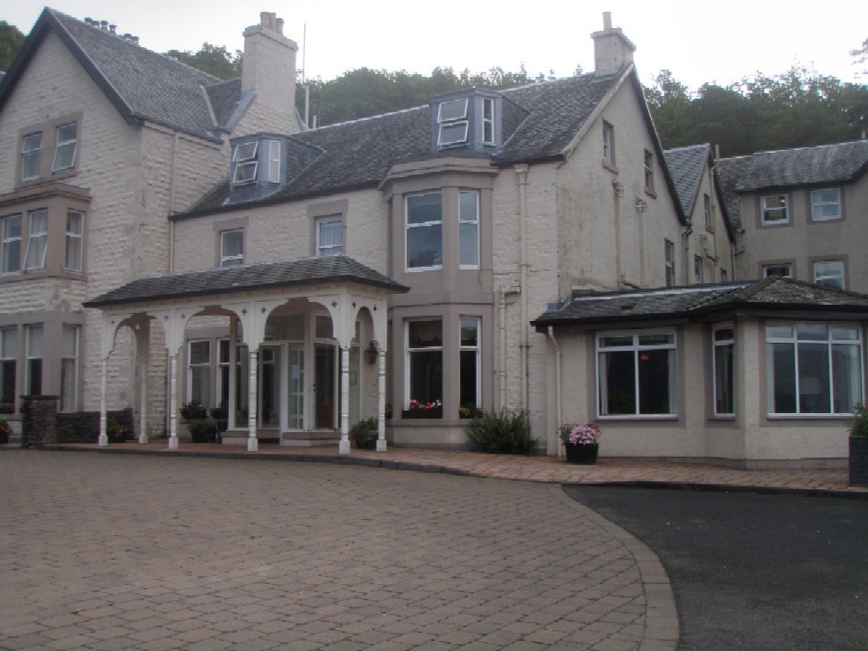 Inversnaid Hotel