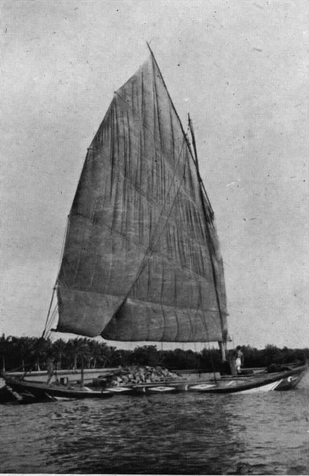 twakow under sail